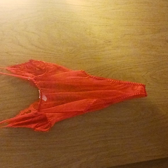 ESCANTE PENOIR SET, 100% NYLON, MEDIUM, NWT, VALENTINES DAY - Picture 6 of 7